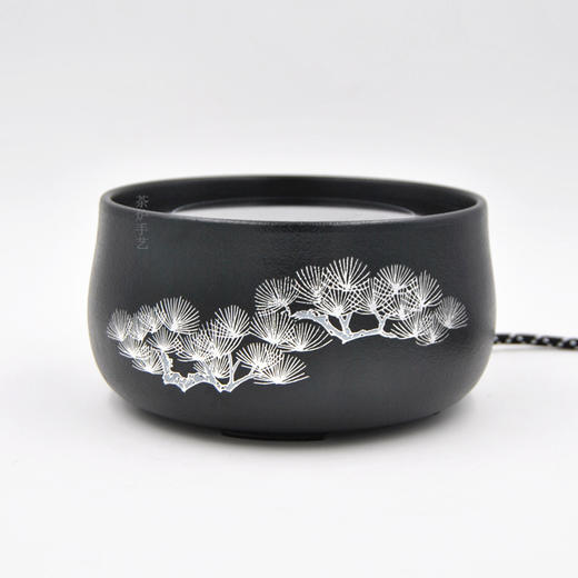 莺歌烧 黑底银松炉 商品图0