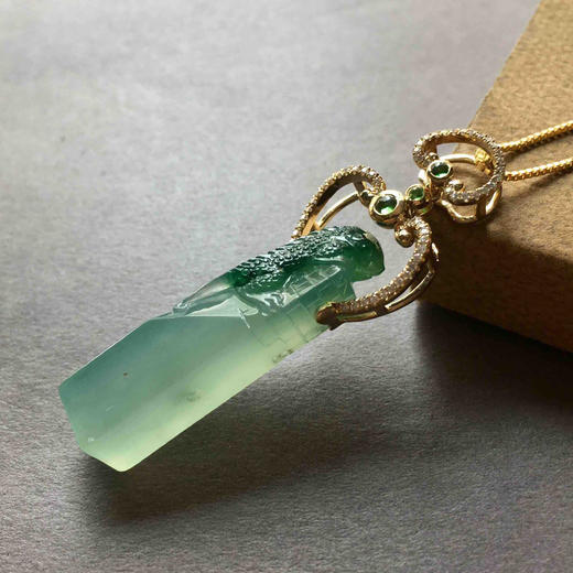 冰种阳绿俏色翡翠生生不息印章吊坠18k黄金钻石镶嵌 商品图1