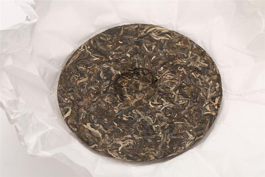 一任芳华·古树拼配生茶（2018） 商品图8