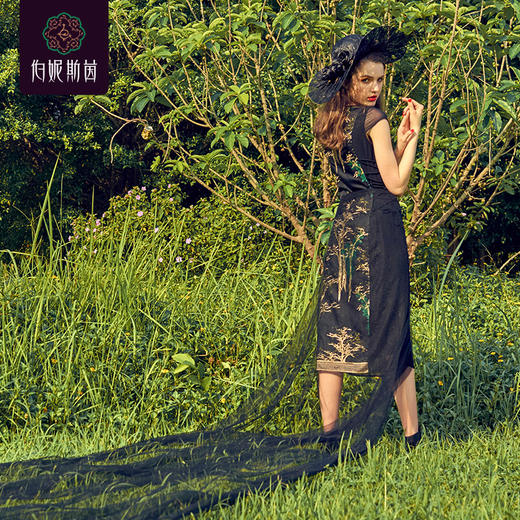 原价【伯妮斯茵】3S6718--黑色连衣裙--草地上的午餐--《画尽世界光影-只为挚爱女人》 商品图4