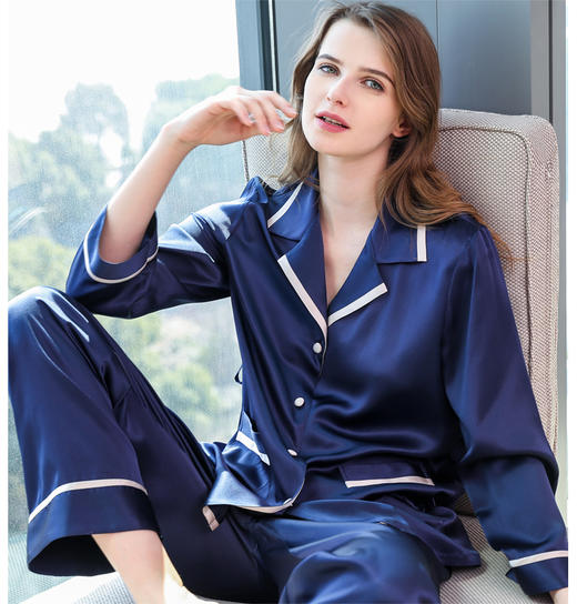 太湖雪情侣款重磅真丝睡衣套装