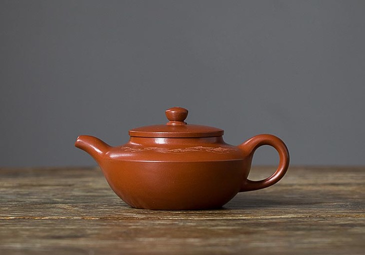 茶香记 金石篆刻朱泥大红袍汉扁壶 宜兴紫砂壶 陶峰篆刻 夏洪林监制