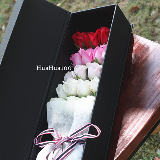 爱与恋丨20朵玫瑰渐变组合玫瑰礼盒 商品图2