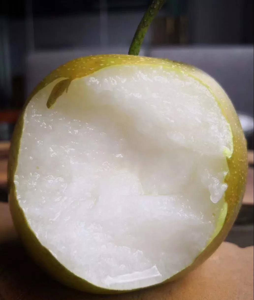 夏日解渴神器:清凉脆爽"六月雪"翠冠梨已上线!