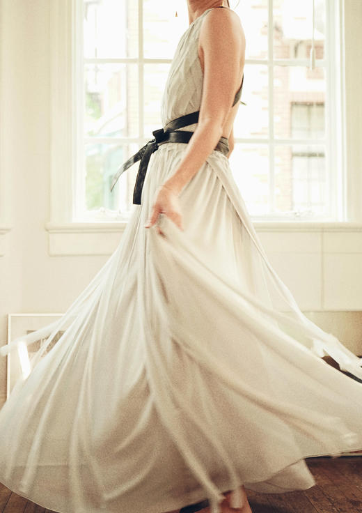 AtelierMissLu / Xanthe 浅灰编织露背长礼服裙 商品图3