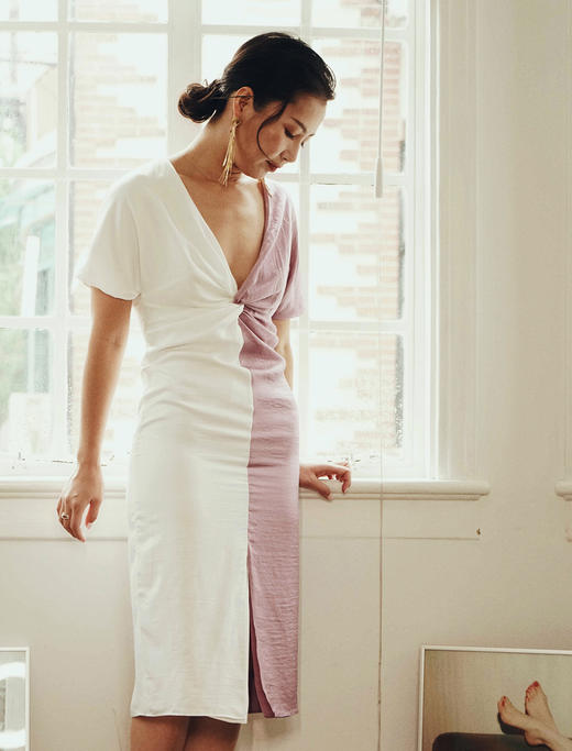 AtelierMissLu / Belinda 白紫拼色褶皱连身裙 商品图2