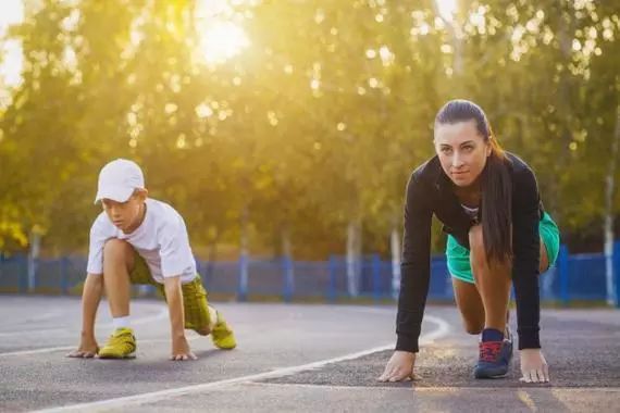 一赴体能亲子体能训练课,陪孩子一起锻炼身体,收获快乐与健康~ - 熊