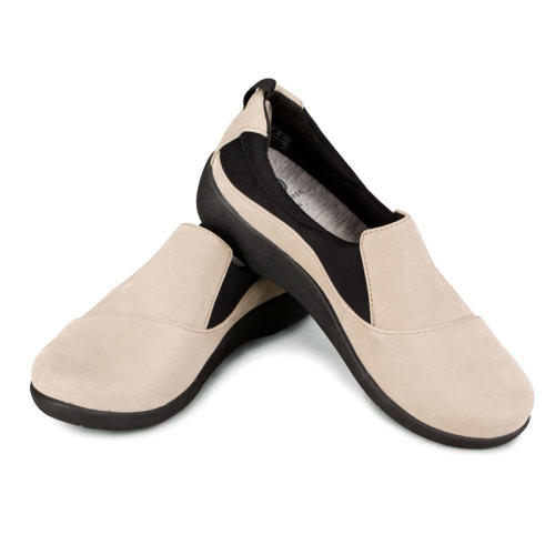 英国云步休闲款女鞋货号122573