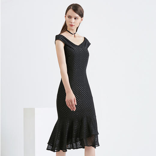 EITIE爱特爱女装早秋新款性感包袖一字领包臀钉珠鱼尾礼服裙5677305 商品图2