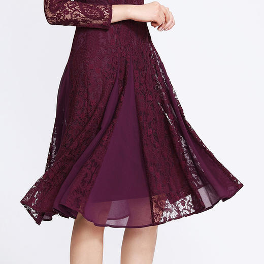 EITIE爱特爱女装秋季新品优雅半高领蕾丝勾花七分袖A字连衣裙C1807146 商品图4