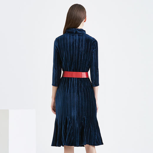 EITIE爱特爱女装秋季新品丝绒立领七分袖包臀喇叭裙连衣裙女5607333 商品图3