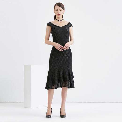 EITIE爱特爱女装早秋新款性感包袖一字领包臀钉珠鱼尾礼服裙5677305 商品图1