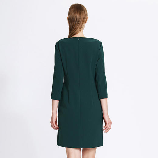 EITIE爱特爱女装秋季七分袖低圆领简约纯色褶皱连衣裙女5707419 商品图3