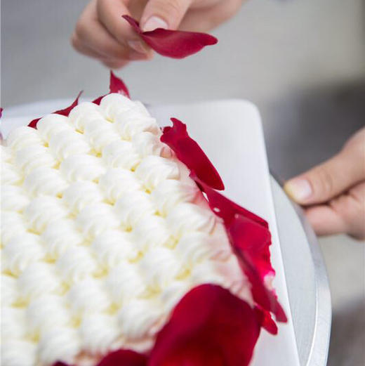 百利甜情人-火红的玫瑰，最能表达人间的爱意，520告白蛋糕！（福州） 商品图3