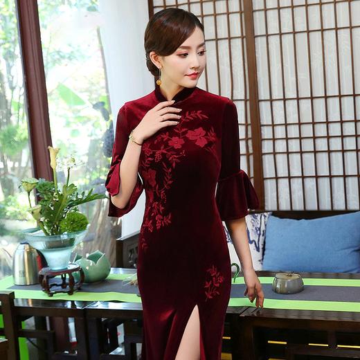 XGT8256Q中国风丝绒改良旗袍 商品图2