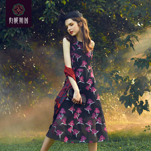 玫红色连衣裙3S6736 商品图0