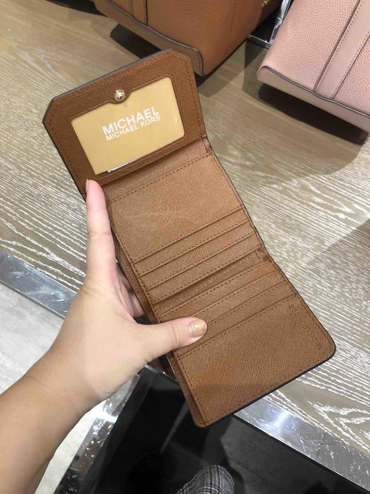 清库存！MK 铆钉全能短钱包 金色发财色 商品图4