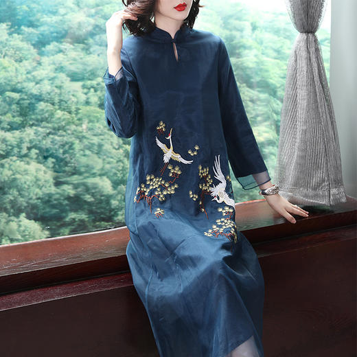 SMHC18478-1中国风绣花气质连衣裙 商品图1