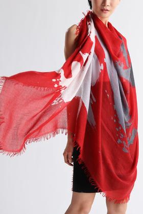 龙图腾 羊绒印花披肩 JPS16P403A