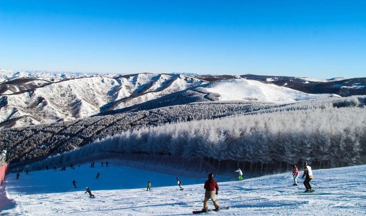 已售馨雪季开板崇礼云顶4天3晚开板趴2019年11月28日