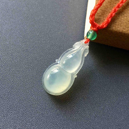 冰种厚庄翡翠葫芦 商品图1