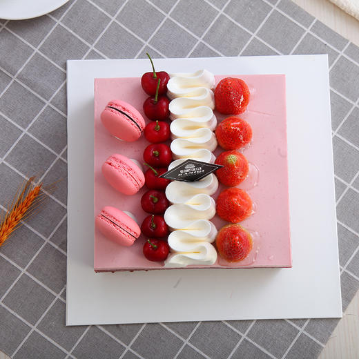 双莓慕斯请天前24小时预订