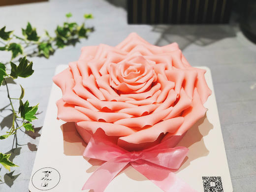 粉色玫瑰巧克力玫瑰蛋糕玫瑰花造型蛋糕广州同城