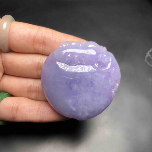 糯种浓紫寿桃颜色浓郁整体紫色厚到没朋友完美绳艺和金扣设计均是私人