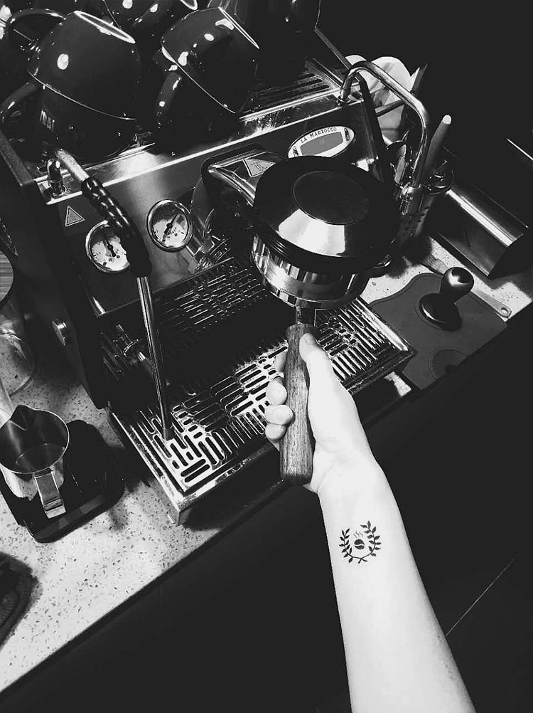 捌比特咖啡tattoo咖啡师刺青纹身贴1张