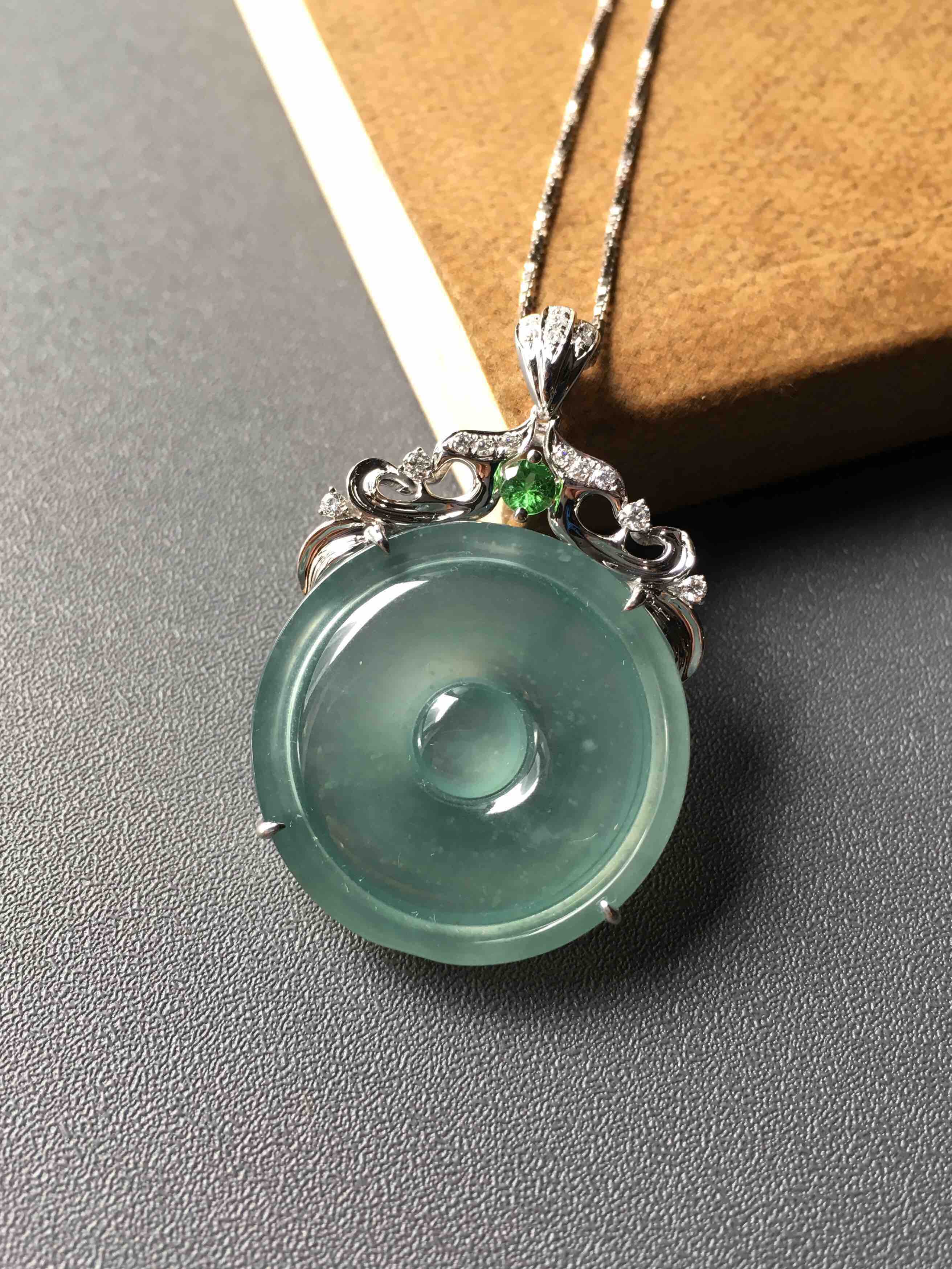 高冰种蓝水平安扣福在眼前 - 翡翠禄来