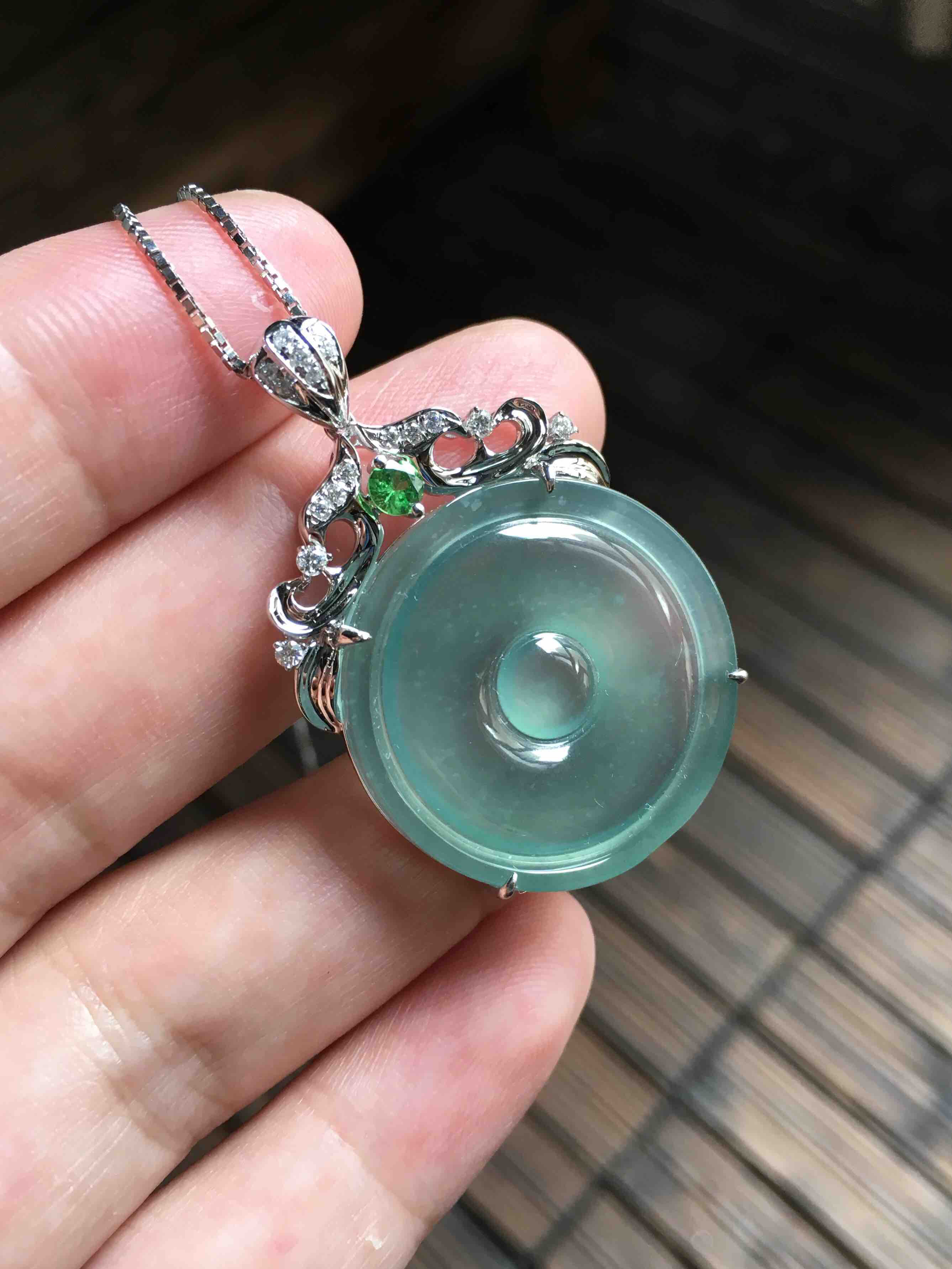 高冰种蓝水平安扣福在眼前 - 翡翠禄来