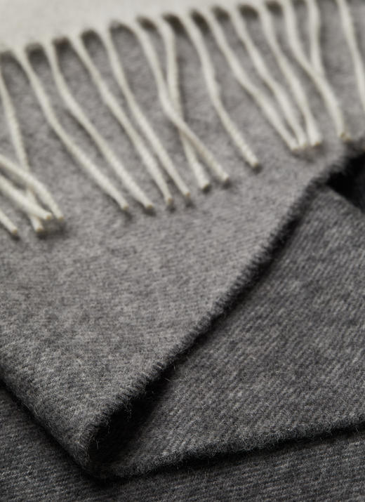 双面双色纯羊绒披肩 浅灰色/中灰色 商品图3