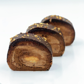 榛子奶油脆皮麻薯瑞士蛋糕卷（整卷出售）