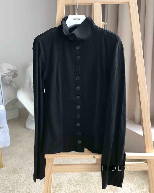 HIDEMI 设计感黑色纽扣上衣 商品图9