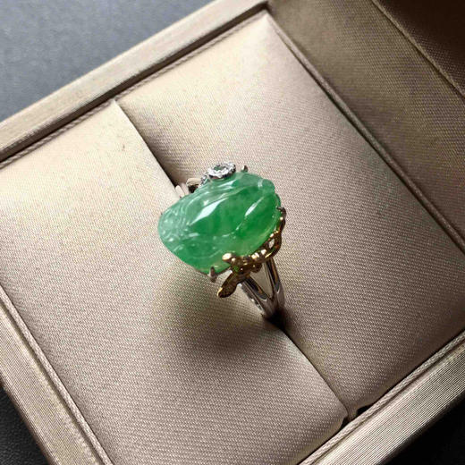 冰种阳绿翡翠貔貅戒指18k黄金镶嵌 商品图0