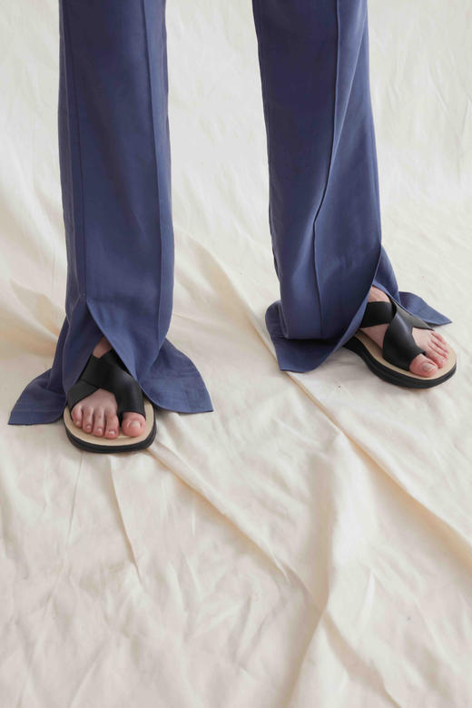 HIDEMI 雾霾蓝微喇开衩长裤 商品图1