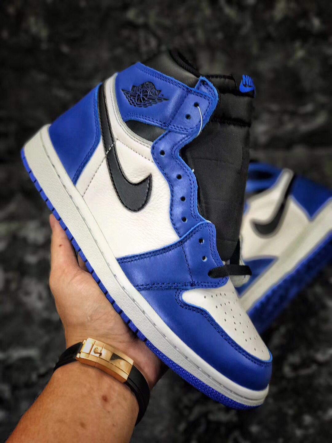 小闪电aj1蓝白配色网红爆款高帮男女款休闲鞋复古篮球鞋