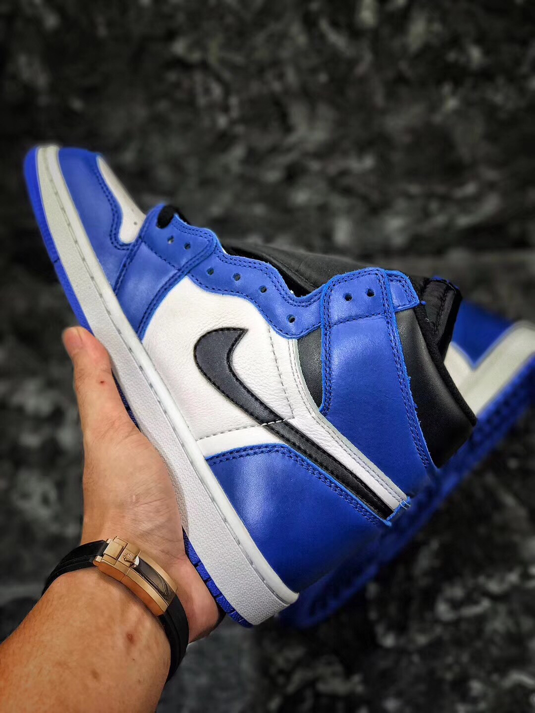 小闪电aj1蓝白配色网红爆款高帮男女款休闲鞋复古篮球鞋