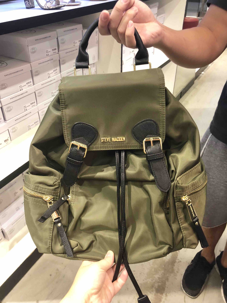 burberry巴宝莉同款!steve madden 降落伞布双肩包