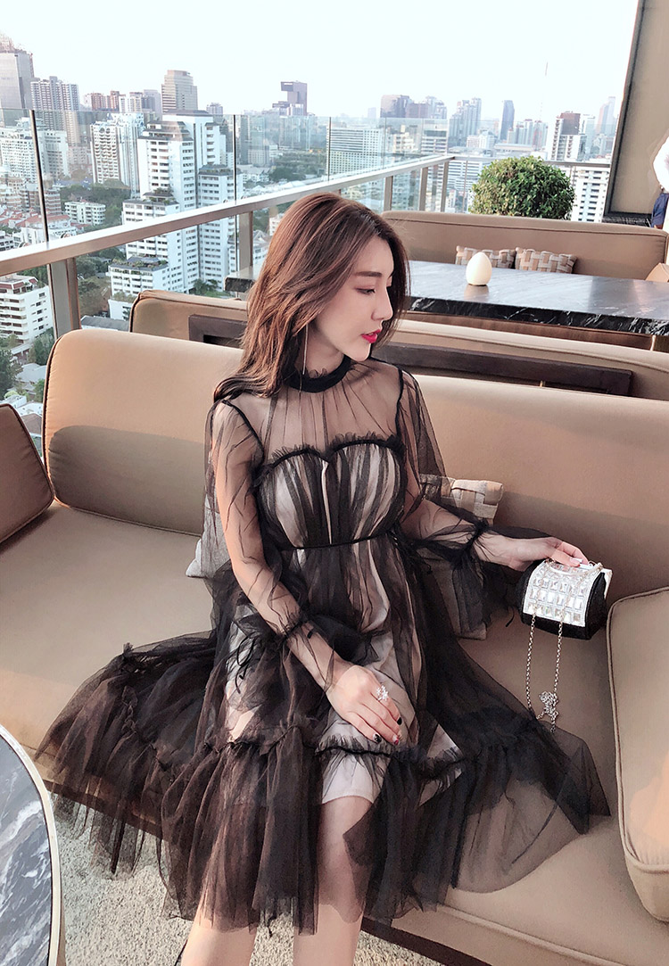 心子2018春装新款洋气优雅长袖透视网纱抹胸连衣裙仙女裙女中长款