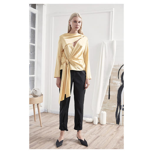 Viktoria Chan | AW18018 Rose Silk TOP [真丝长袖上衣] 商品图3