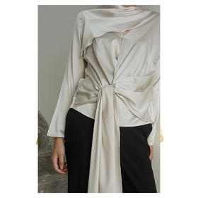 Viktoria Chan | AW18018 Rose Silk TOP [真丝长袖上衣]