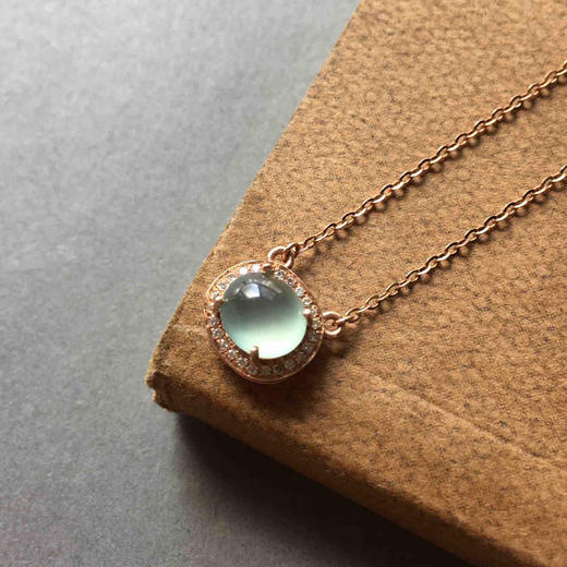 高冰种晴水翡翠蛋面锁骨链 商品图2