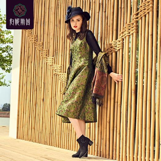 3S6765--无袖连衣裙--阅读者--《画尽世间光影，只为挚爱的女人》 商品图0