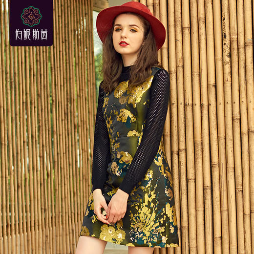 【伯妮斯茵】短款无袖连衣裙--阅读者--《画尽世间光影，只为挚爱的女人》 商品图4