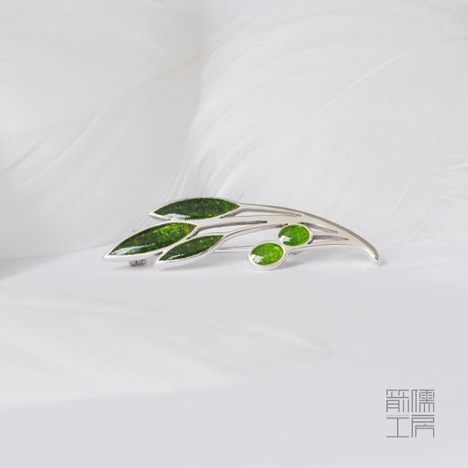 青橄榄 / 925银珐琅胸针【定制：7-15天】 ○ 箭儒工房 商品图1