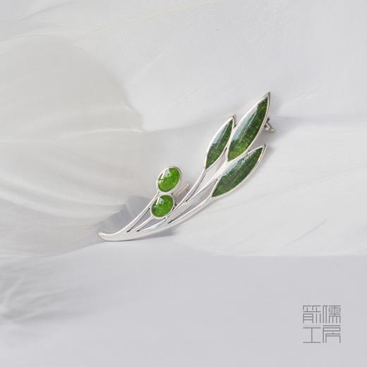 青橄榄 / 925银珐琅胸针【定制：7-15天】 ○ 箭儒工房 商品图0
