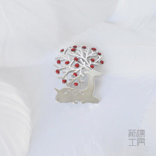 溪边鹿 / 925银珐琅胸针【定制：7-15天】 ○ 箭儒工房 商品图2