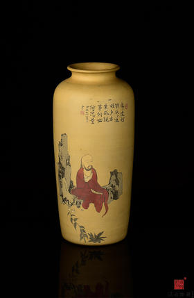 周伟覆色刻填红衣罗汉简瓶