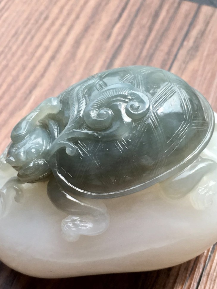 900635和田玉青花青海料龙龟神兽手把件